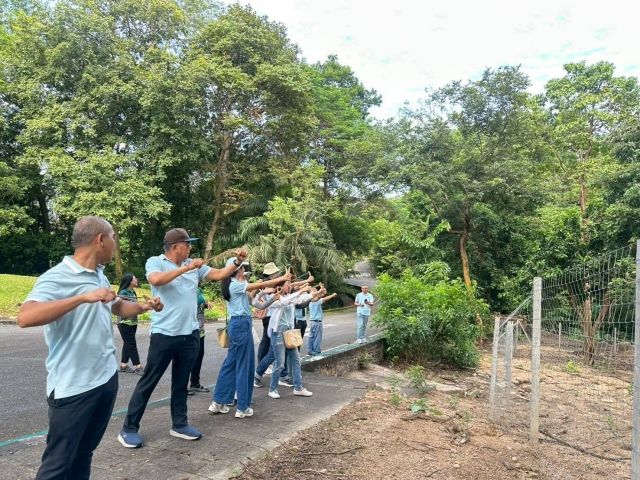 กิจกรรมปลูกป่าในส่วนสัตว์เขาเขียว