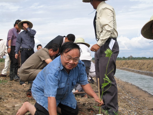 Mr. Thongsuk parithamma, Pimai sheriff.